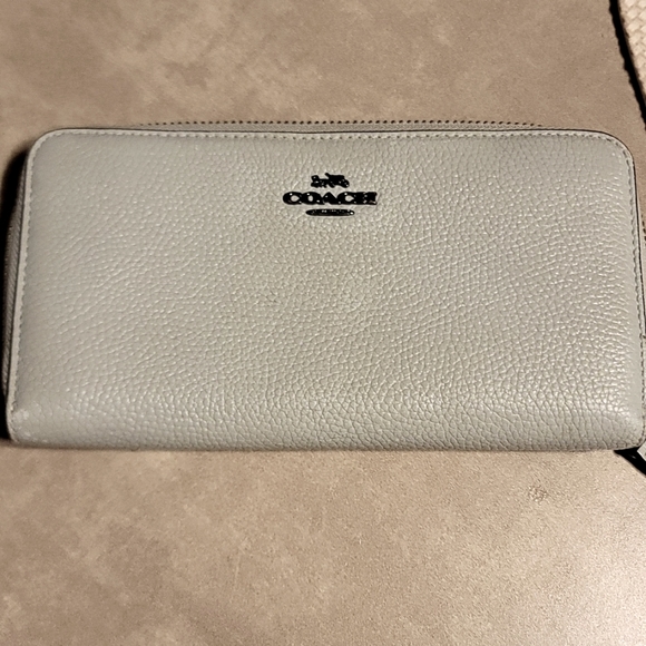 Coach Handbags - Coach wallet